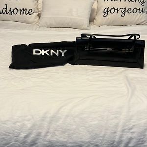DKNY SMALL HANDBAG